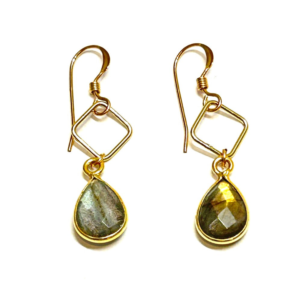 Labradorite Teardrop on Open sq. Link Earrings 14kgf - by Sarita Kamat|3842