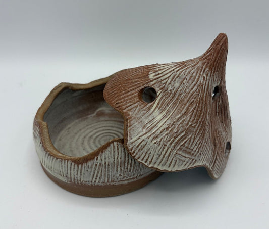 Ceramic Garlic Keep  -  by Neal Stamell|3415