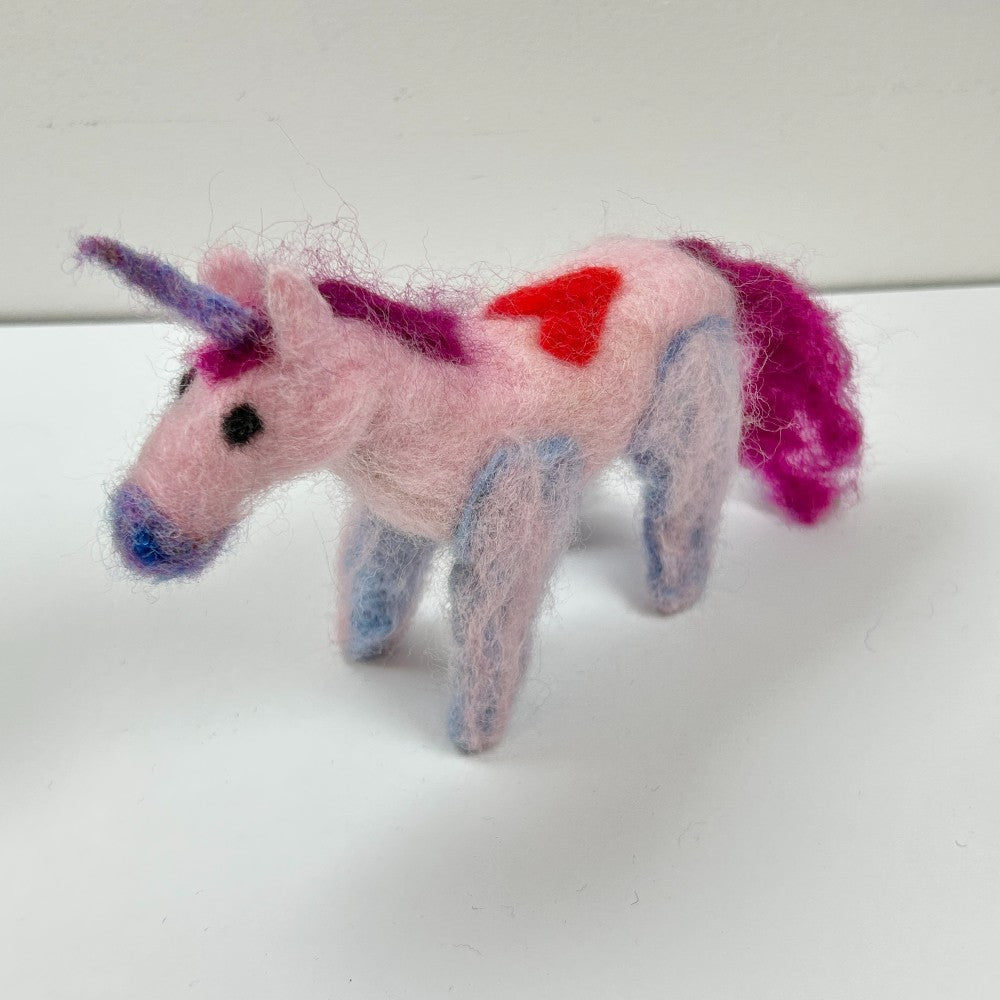 Cynthia the Unicorn by Gina Laguzza|4550