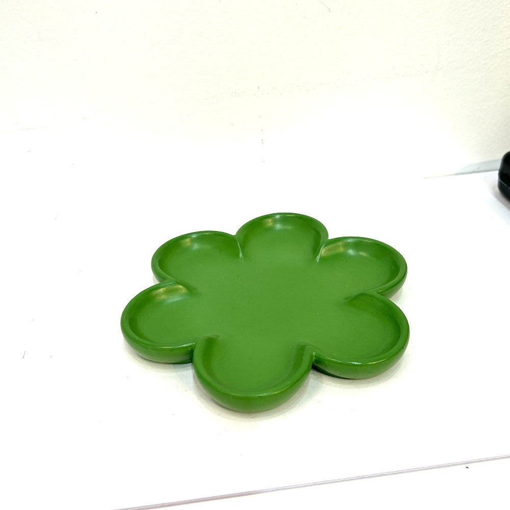 Green Flower-Shaped Concrete Trinket Tray - by Hirman Ahmed|5599