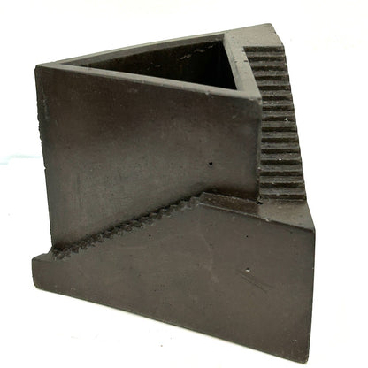 Modern Architectural Concrete Planter - by Hirman Ahmed|5588