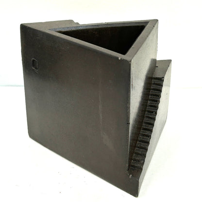 Modern Architectural Concrete Planter - by Hirman Ahmed|5590
