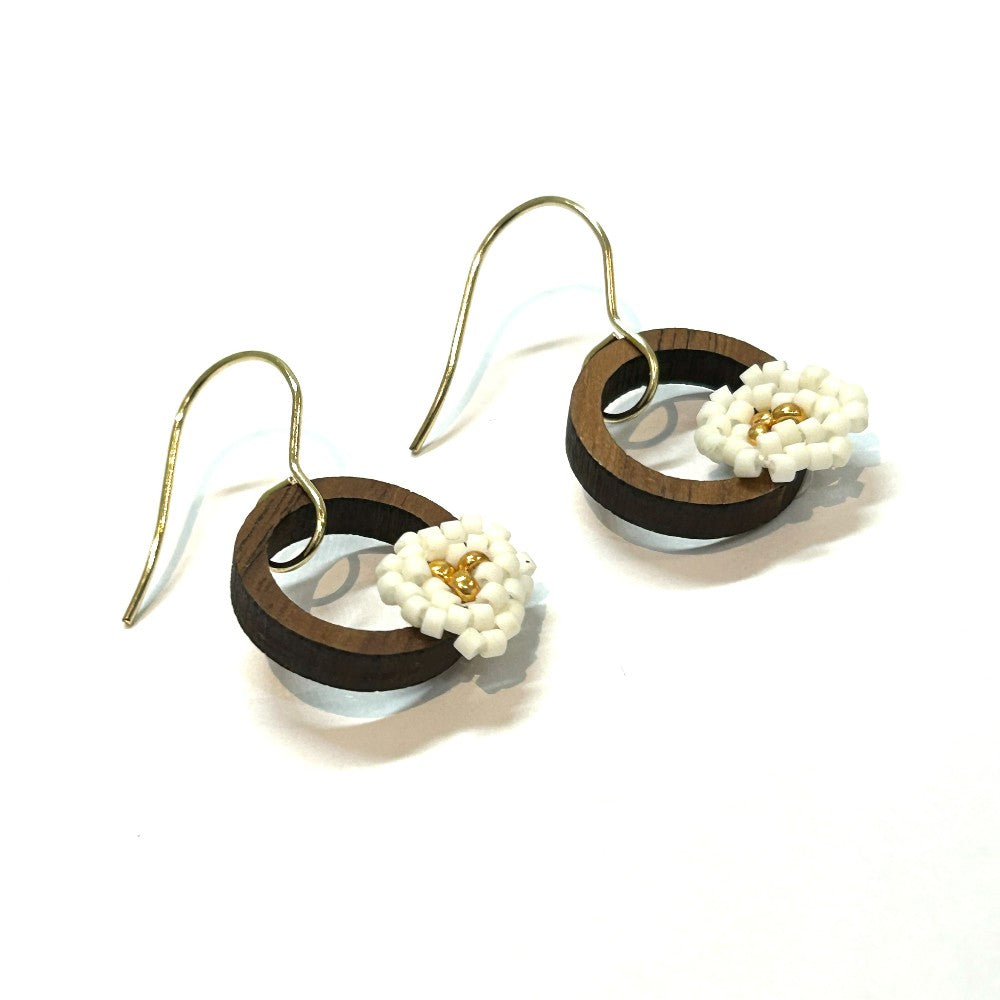 EARRINGS BLOOM HOOPS IVORY - by Shelby Koester|3796