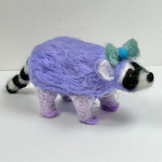 Amy The Trash Panda (Raccoon) - by Gina Laguzza|4771