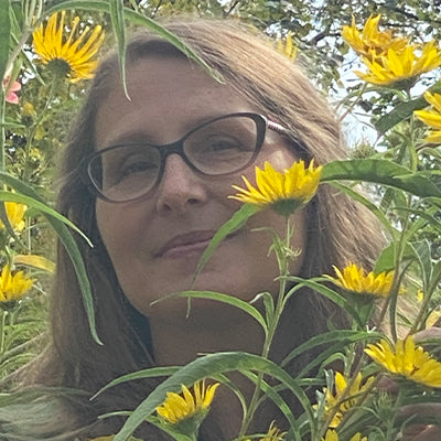 Erin Kennealy headshot