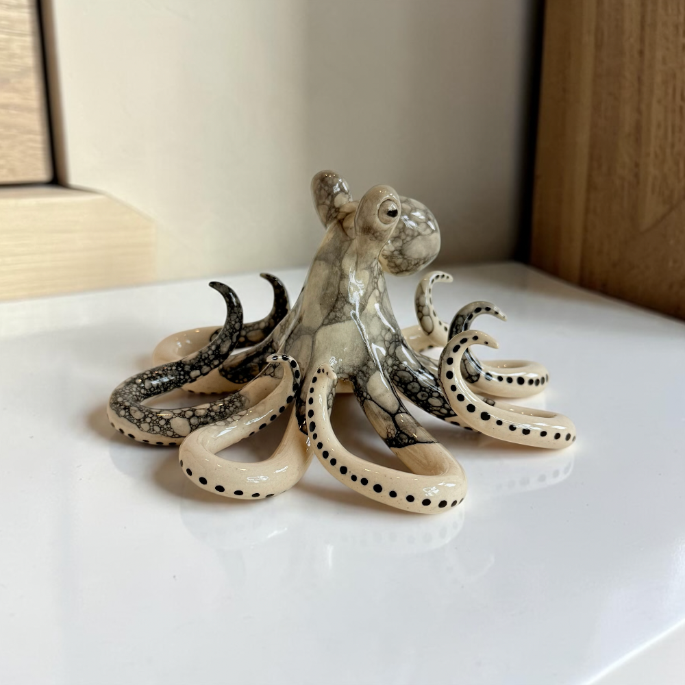 Octopus table top figurine by Tim Mikus|5297
